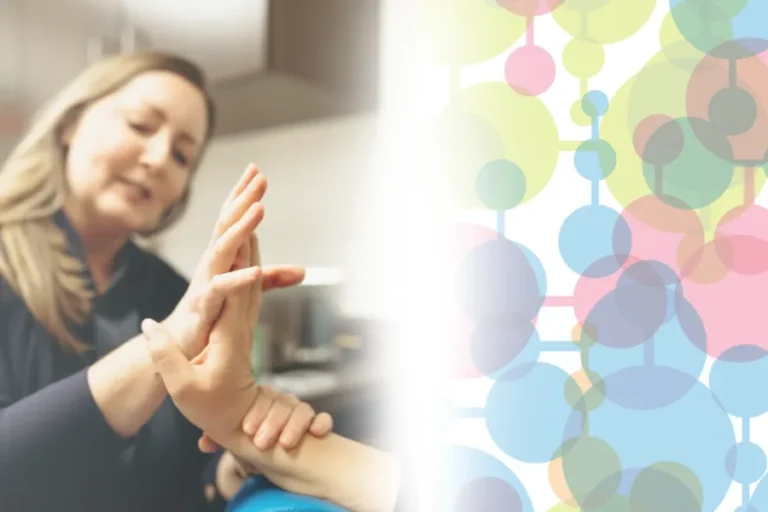 Image for Is Your Hand Numb Because of Carpal Tunnel? See Symptoms and Warnings